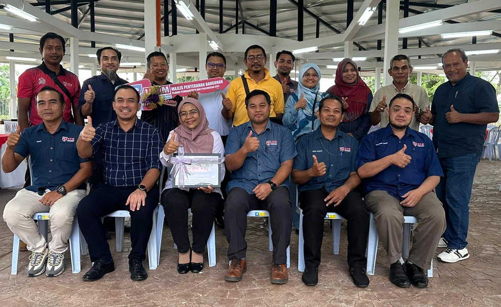 MAJLIS PENYERAHAN BANGUNAN ASTAKA ORKID, BUKIT EKSPO KEPADA UPMHOLDINGS