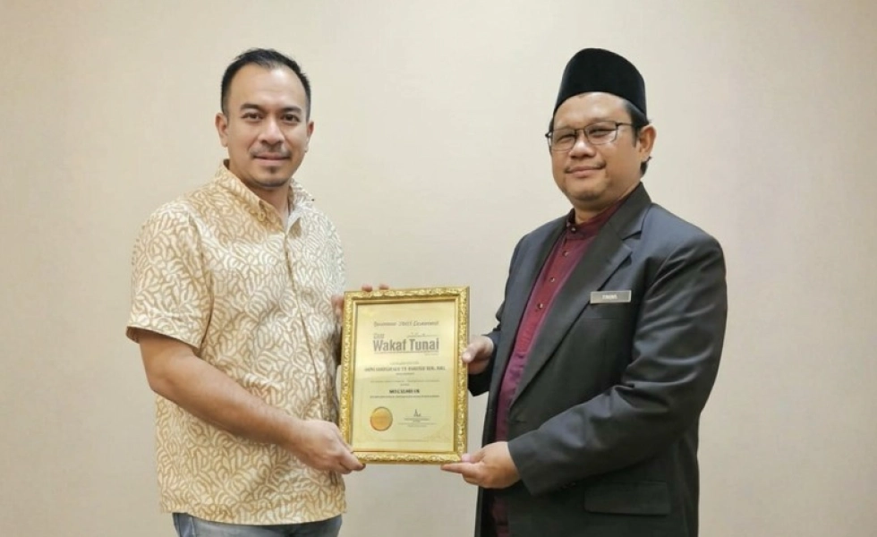 Penyerahan Resit dan Sijil Wakaf Tunai Wazan UPM